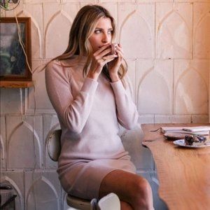 NWT Gal Meets Glam Collection Mariah Mock Neck Sweater Dress Dusty Blush Size XL